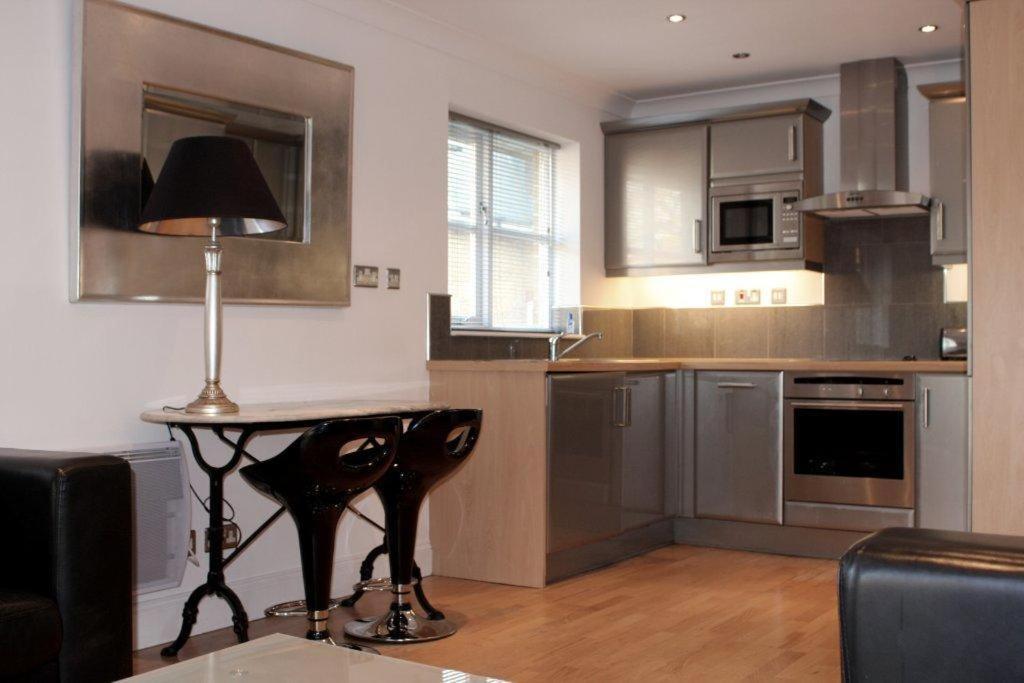 Parks Serviced Apartments Hertford Værelse billede